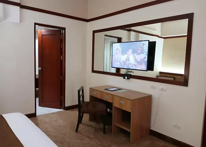 Hotel Dohera 4*